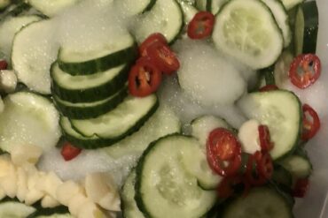 Kodujuustu- kanapirukas