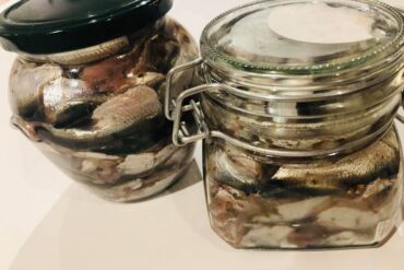 Rabarberi- või õunakook